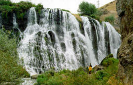 водопад на реке Арпа