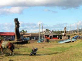 Столица острова – поселок Hangа Roa 