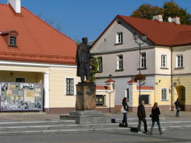 Памятник Юзефу Пилсудскому – главе возрожденного польского государства, почетному гражданину города Белостока