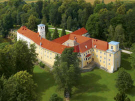 Замок на Скале (Zamek Na Skale Hotel 4*)