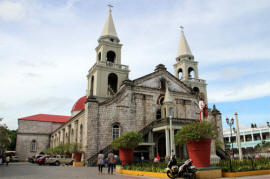 Панай (Panay) Католическая церковь в г. Илоило