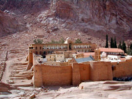 Египет. Одна из христианских святынь - монастырь Святой Екатерины