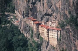 Трабзон, греческий монастырь построенный на отвесной скале - Монастырь черной горы, или Сумела